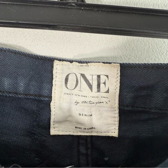 One Teaspoon Hawks Black Distressed High Rise Twisted Cuff Denim Shorts 26 - Picture 5 of 8